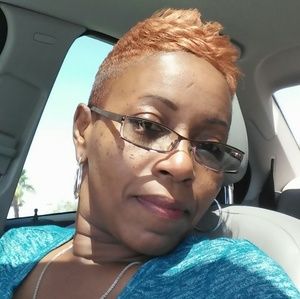 Meet your Posher, Cynthia